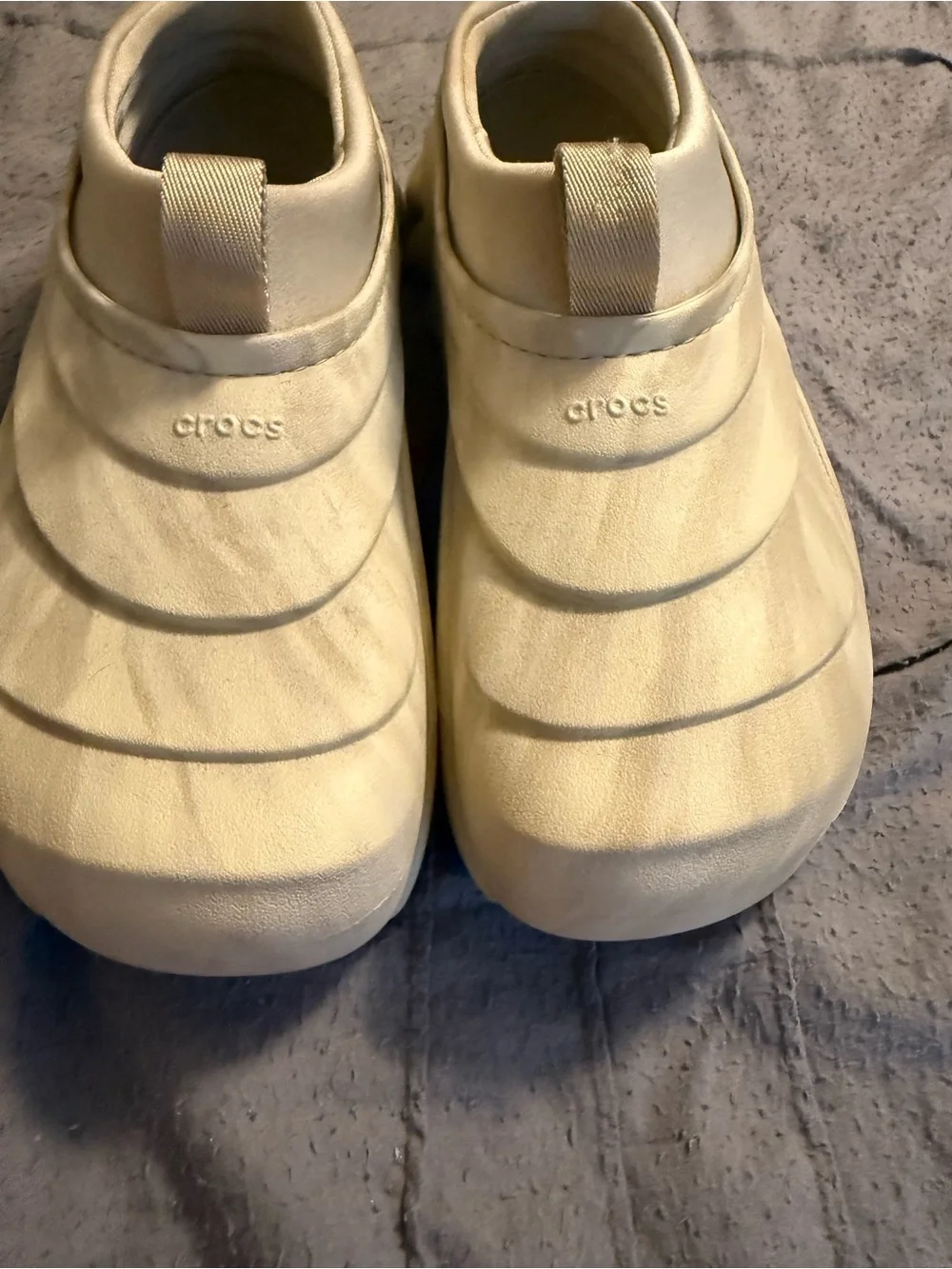 CROCS Men's Cream Quilted Slip-On Loafers